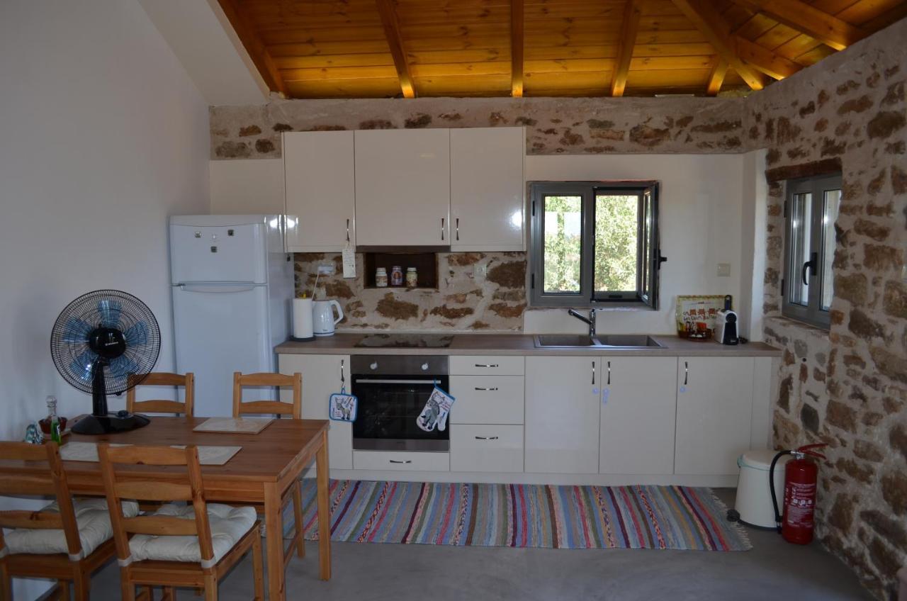 הוילה Messinian Stone House מראה חיצוני תמונה