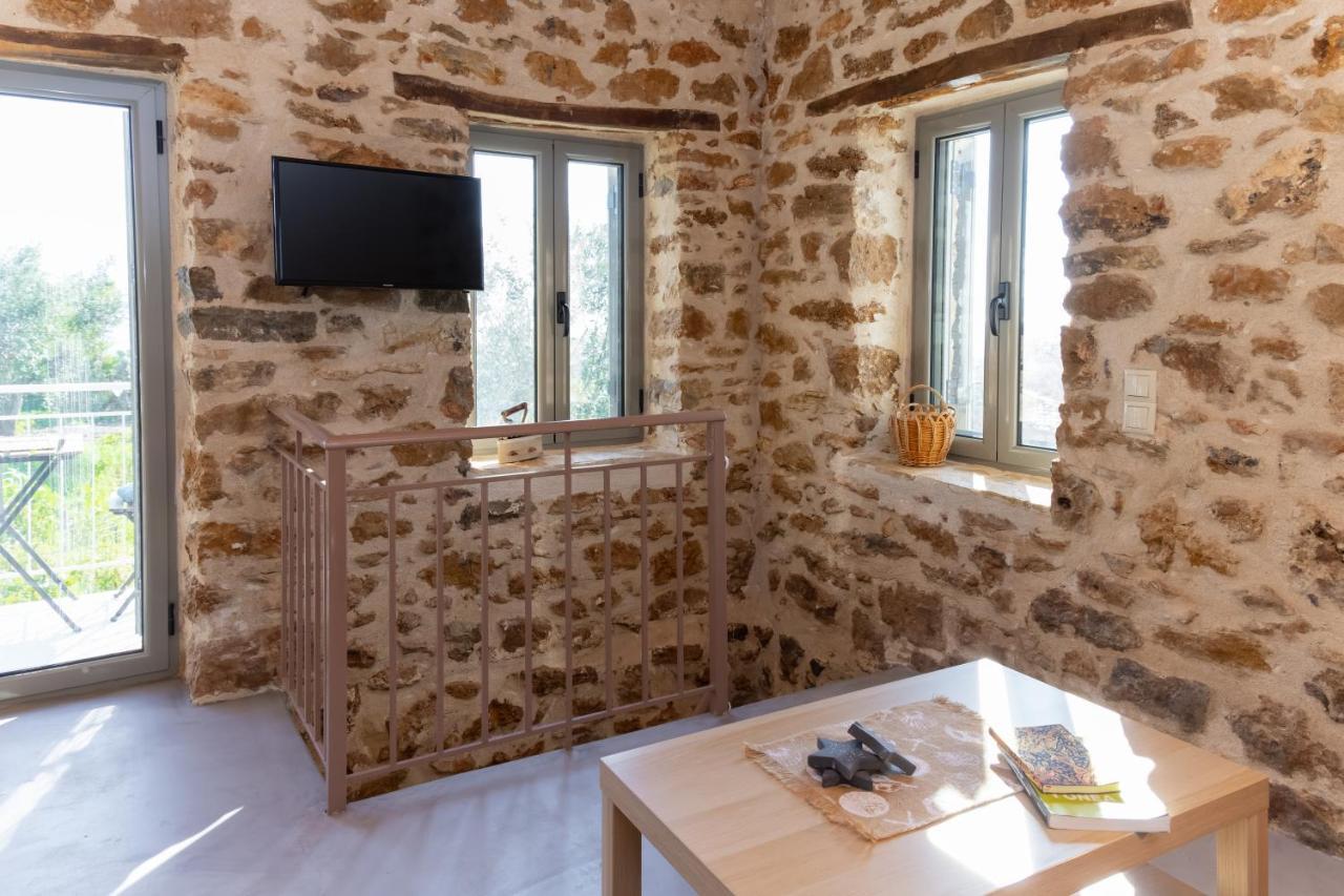 הוילה Messinian Stone House מראה חיצוני תמונה