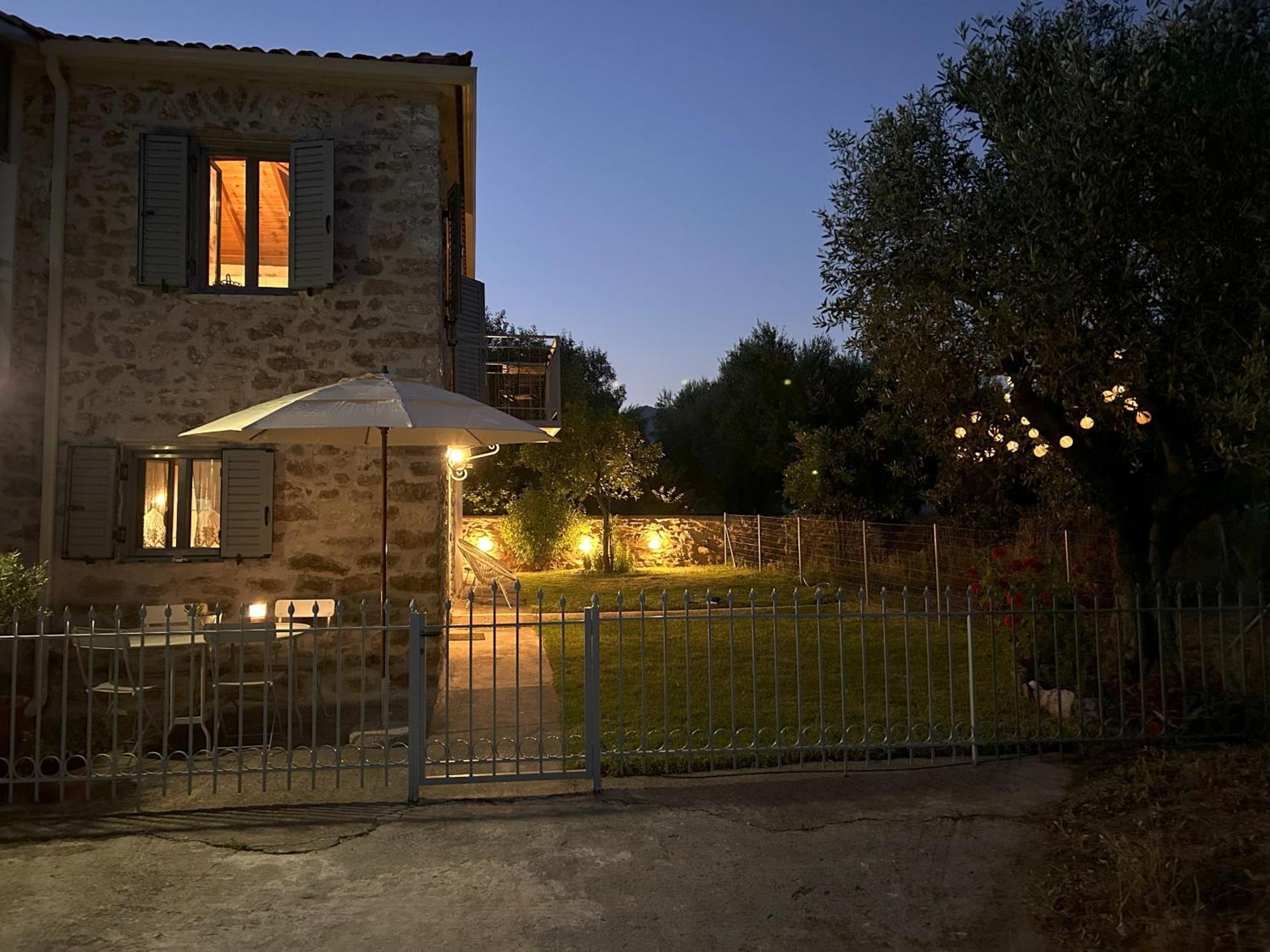 הוילה Messinian Stone House מראה חיצוני תמונה